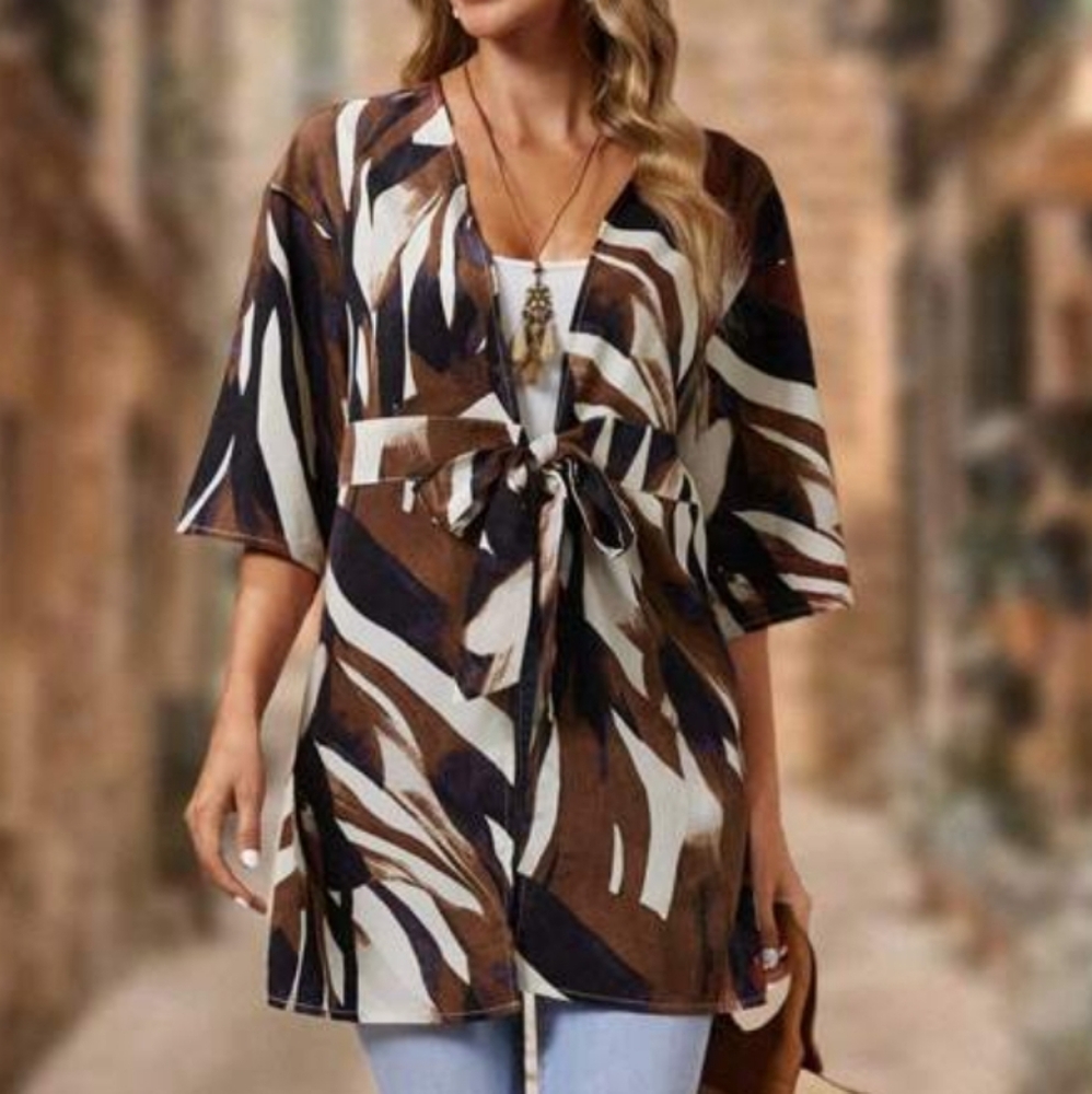 Emery Rose kimono size XL (12-14)